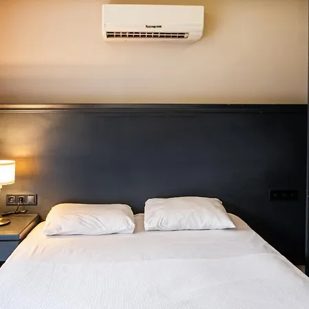 Apartment Studio Flat With Pool In *